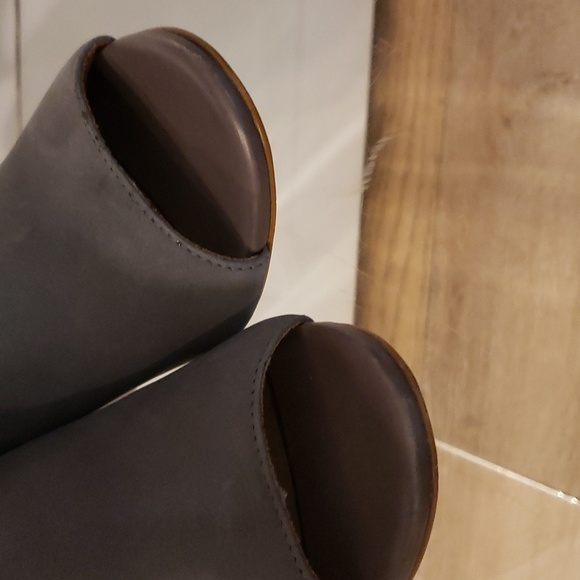 Steve Madden Booties Size 8.5M - Picture 8 of 9